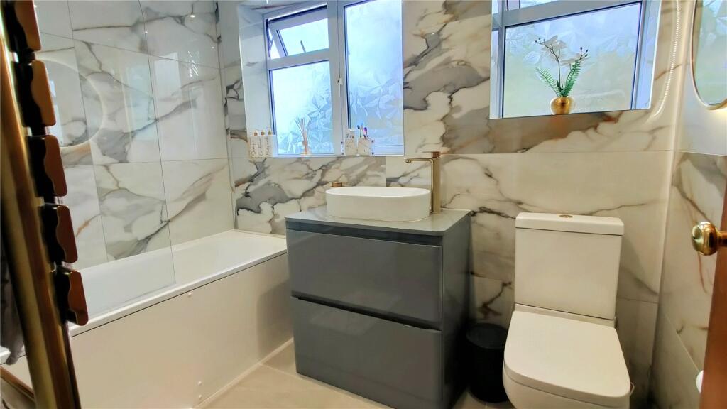 Additional image 19 of Willow Walk, Meopham, Gravesend, Kent, DA13