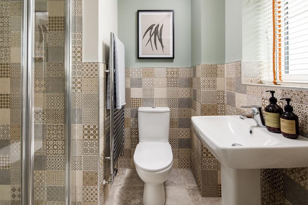 Additional image 10 of Bishopton Lane,
Stratford-Upon-Avon,
CV37 9JW