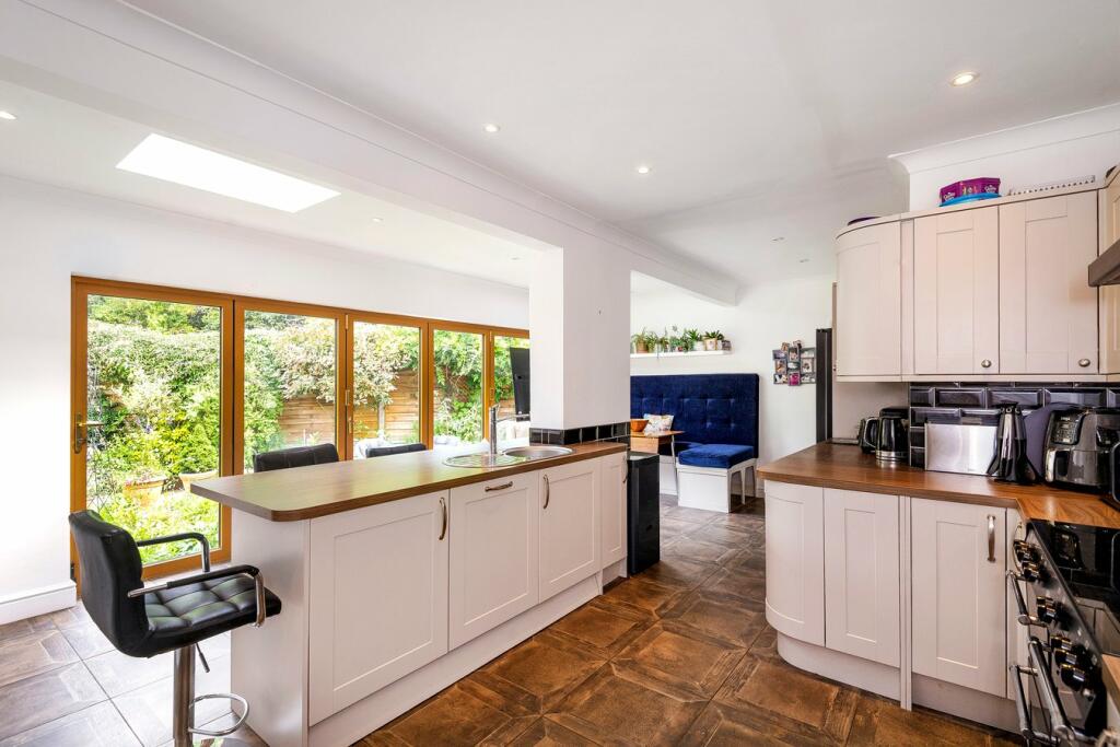 Additional image 7 of Merewood Road, Barnehurst, DA7
