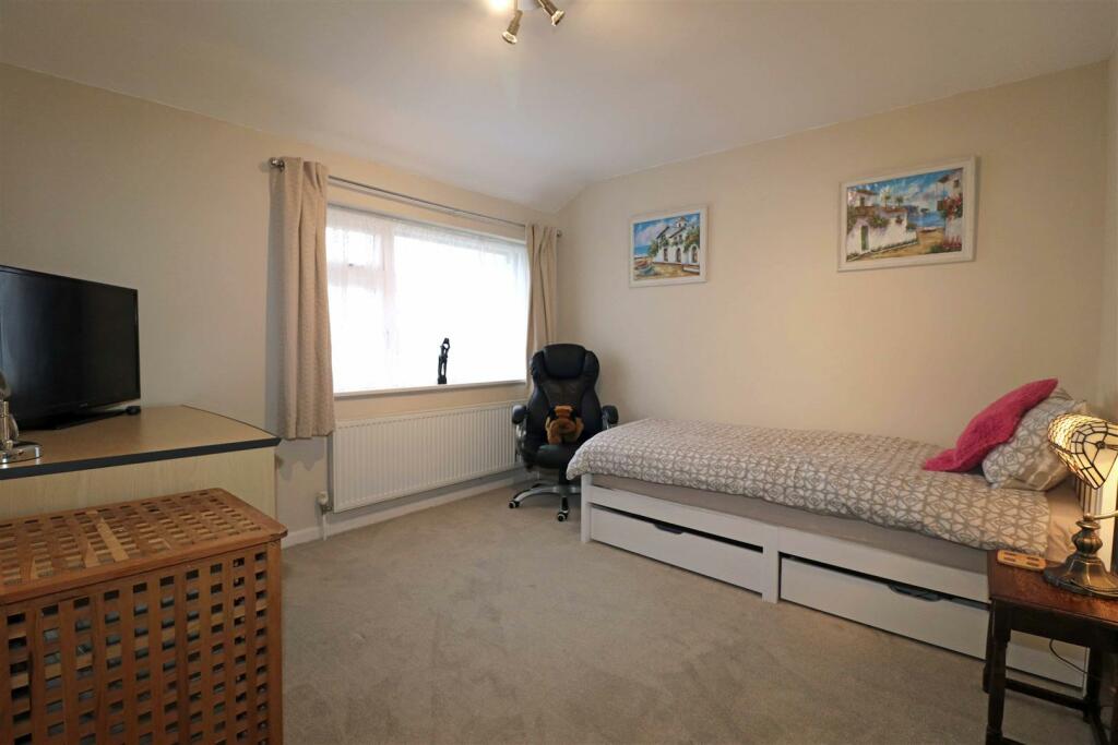 Additional image 12 of Sycamore Grove, Warwick