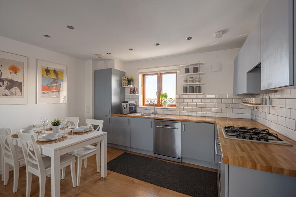 Additional image 17 of Hawkins Avenue, Gravesend, Kent, DA12 5NB