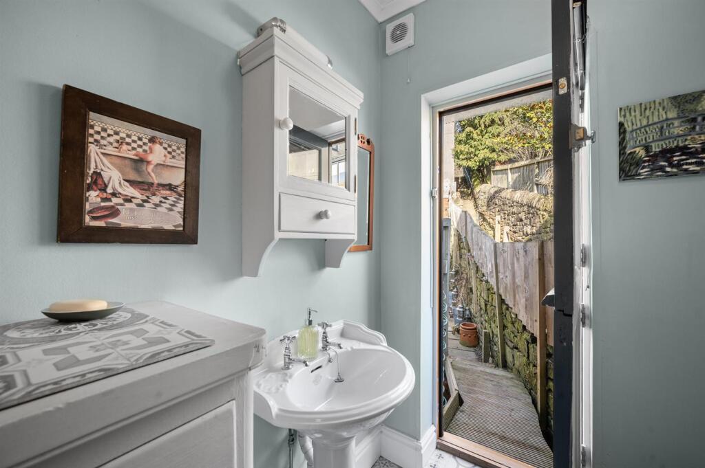 Additional image 23 of Oldham Villas, Matlock