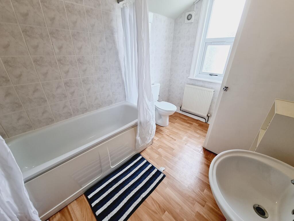 Additional image 7 of 175 Leam Terrace, Leamington Sps