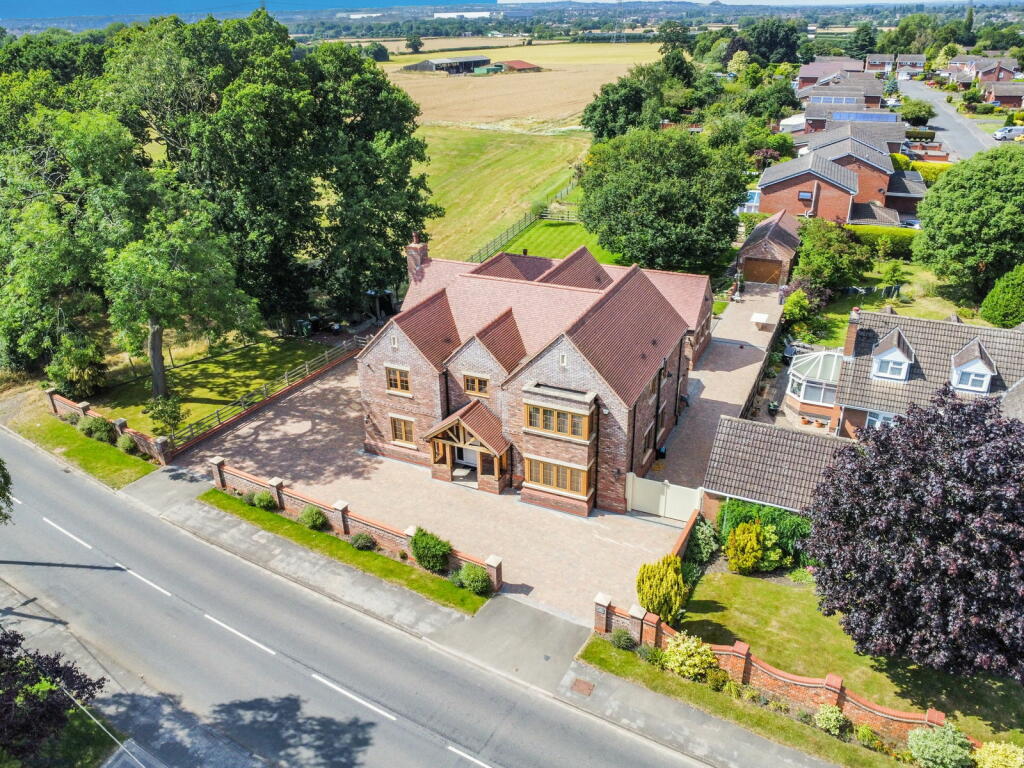 Additional image 39 of Luxury Home On Weston Lane, Bulkington, CV12 9RX