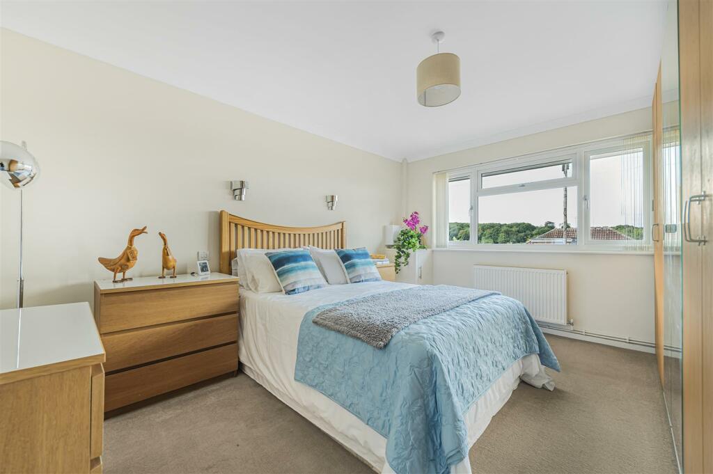 Additional image 6 of Castlefields, Istead Rise, Gravesend