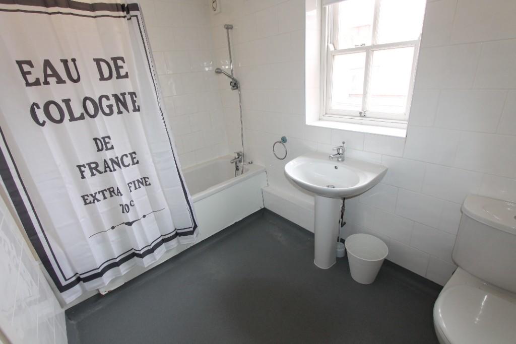 Additional image 13 of Flat 2, 131-135 Regent Street, Leamington Spa, Warwickshire, CV32