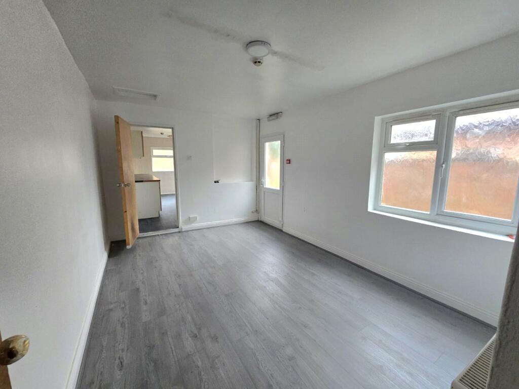 Additional image 24 of Coundon Road, Coventry, West Midlands, CV1