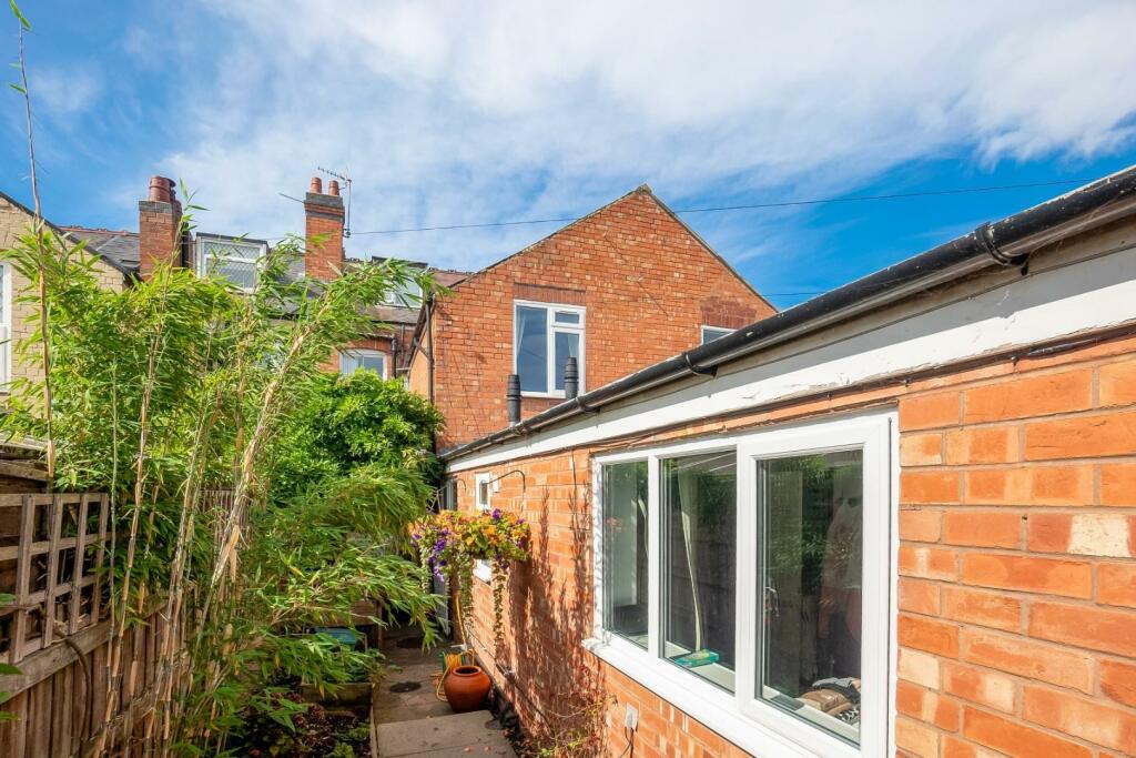 Additional image 10 of Evesham Place, Stratford-upon-Avon