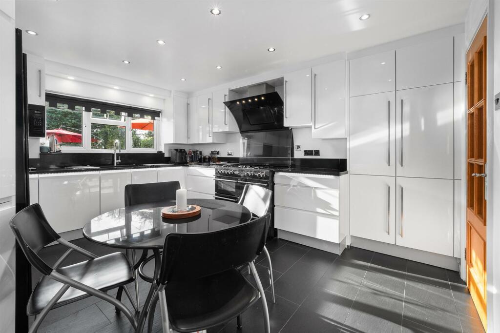 Additional image 11 of Bishopton Lane, Stratford-Upon-Avon