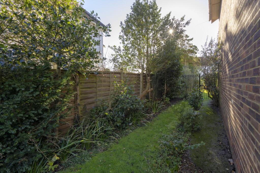 Additional image 23 of Avereng Gardens, Folkestone, Kent, CT19