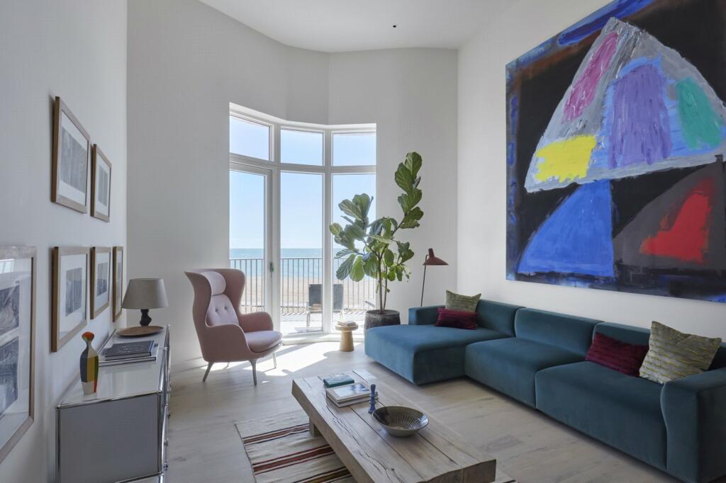 Shoreline Crescent, Folkestone, Kent, CT20