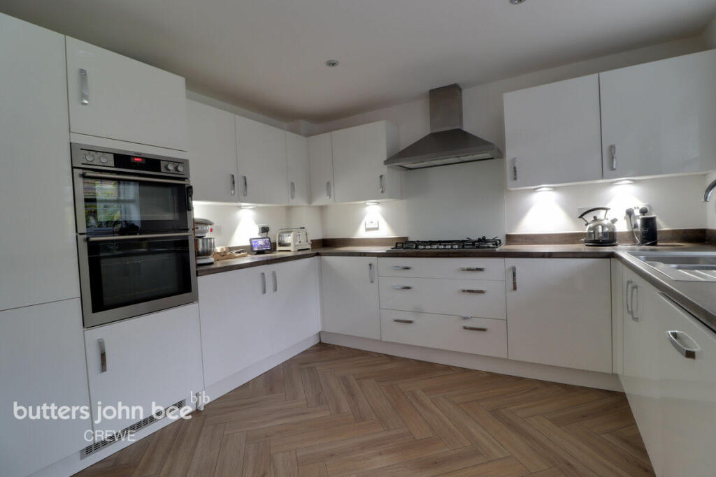 Additional image 4 of Parn Close, Crewe