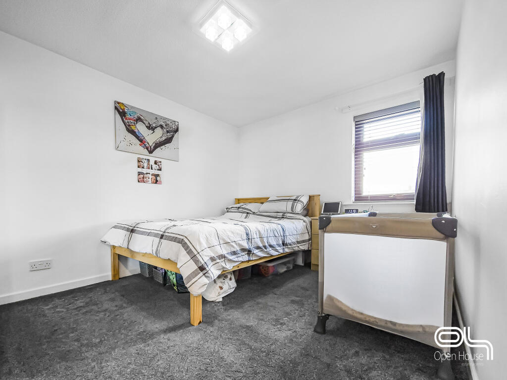 Additional image 7 of Flat 8, Willow Court, Civic Way, Swadlincote DE11 0BW