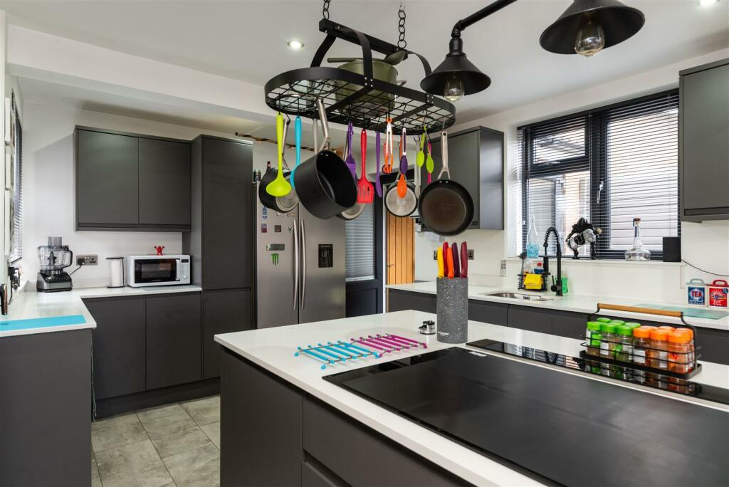 Additional image 8 of School Lane, Castle Donington, Derby