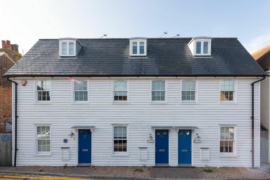 Island Wall, Whitstable, CT5