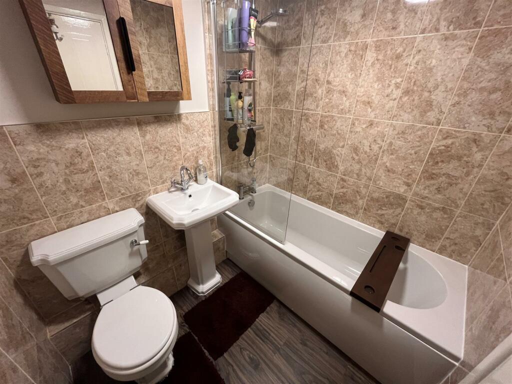Additional image 13 of Middle Close, Swadlincote