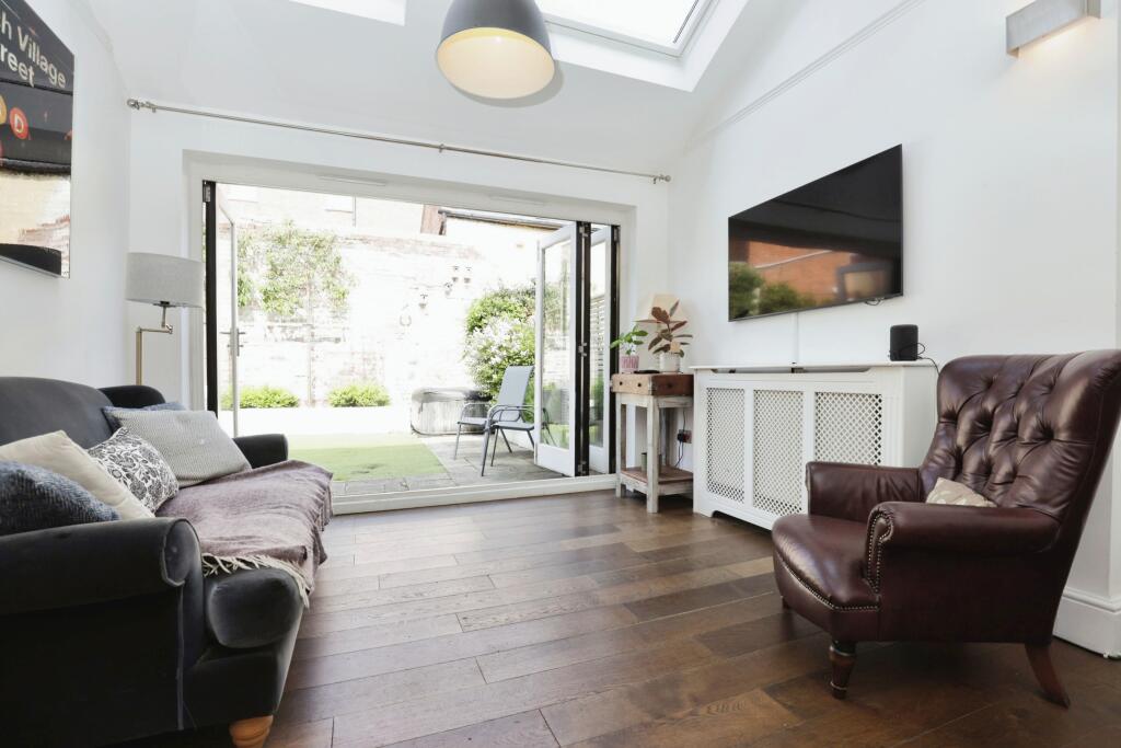 Additional image 4 of Great William Street, Stratford-upon-Avon, Warwickshire, CV37
