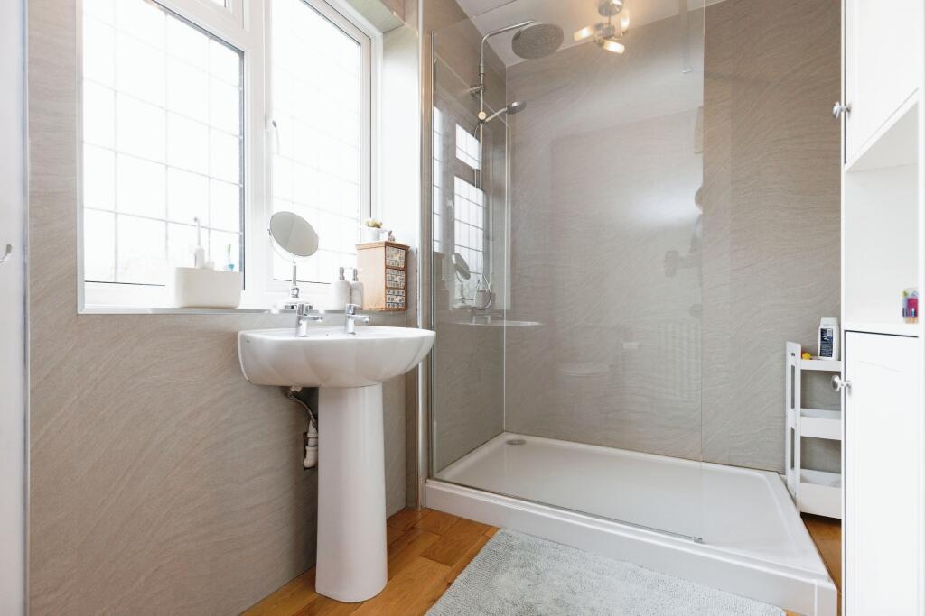 Additional image 21 of Dale Avenue, Stratford-upon-Avon, Warwickshire, CV37