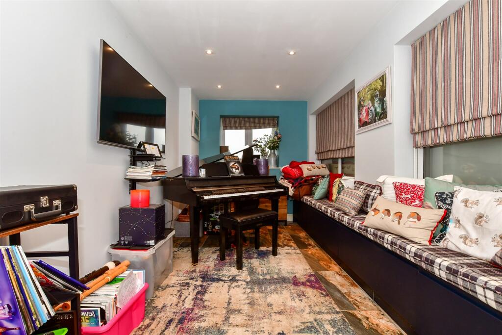 Additional image 8 of High Street, Margate, Kent