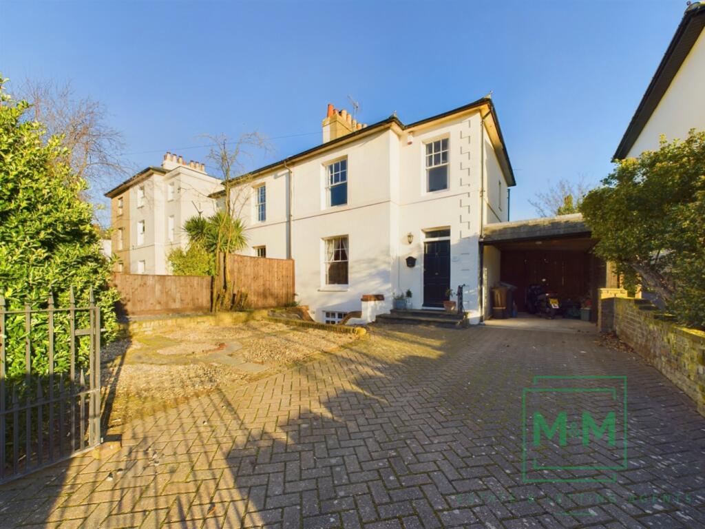 Darnley Road, Gravesend, Kent, DA11