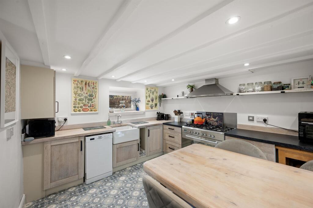 Additional image 14 of Oldham Villas, Matlock