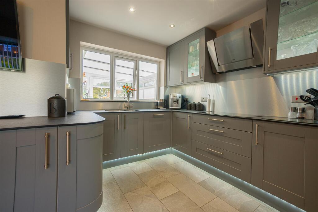 Additional image 7 of Bigbury Close, Styvechale, Coventry