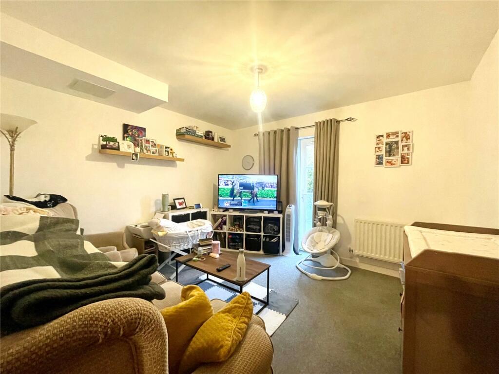 Additional image 2 of Sandpiper Close, Greenhithe, Kent, DA9