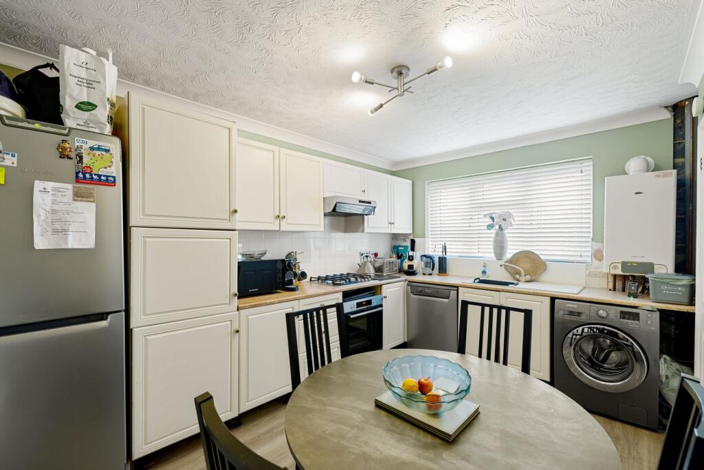 Additional image 3 of Underwood, Hawkinge, Folkestone, CT18