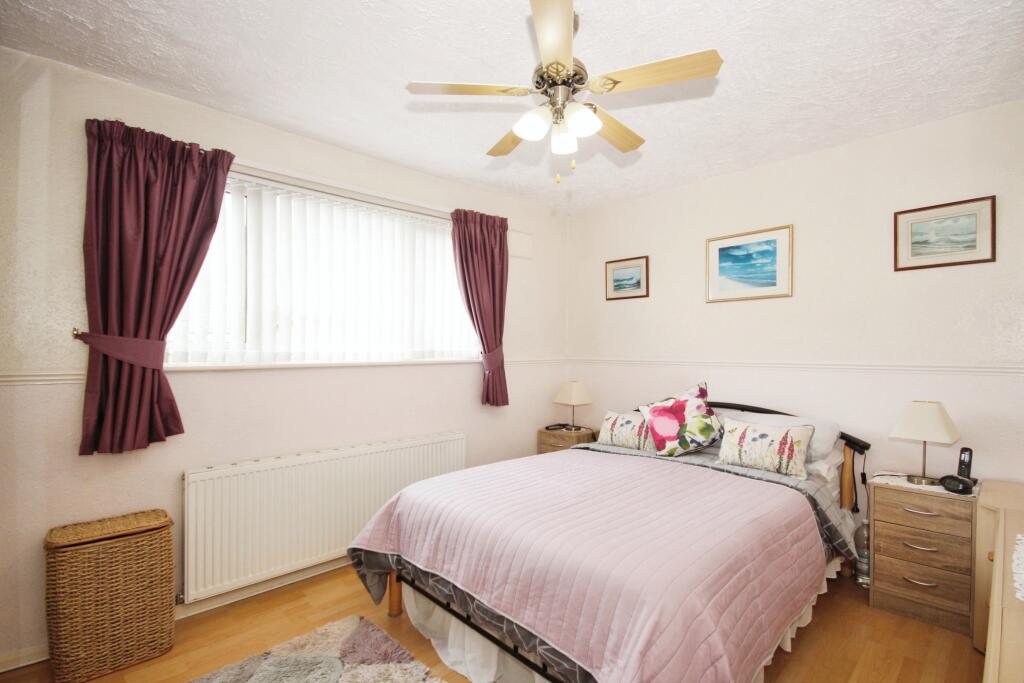 Additional image 8 of Newburgh Crescent, Warwick, Warwickshire, CV34