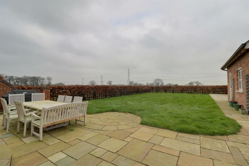 Additional image 24 of Holmshaw Lane, Oakhanger