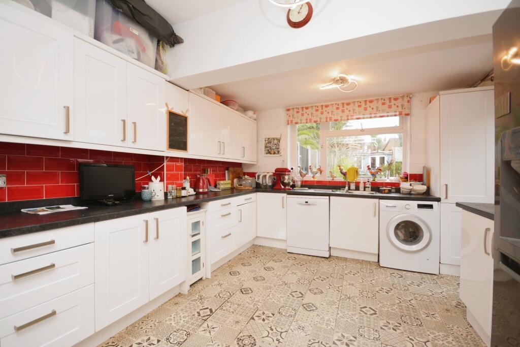Additional image 18 of Cliftonville Avenue, Margate