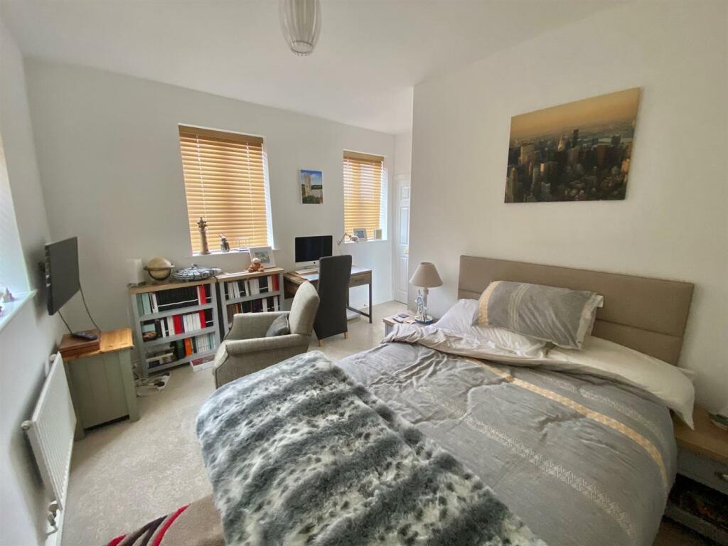 Additional image 11 of Lingfield Crescent, Stratford-Upon-Avon