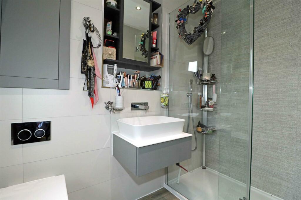 Additional image 6 of Conrad Lewis Way, Warwick