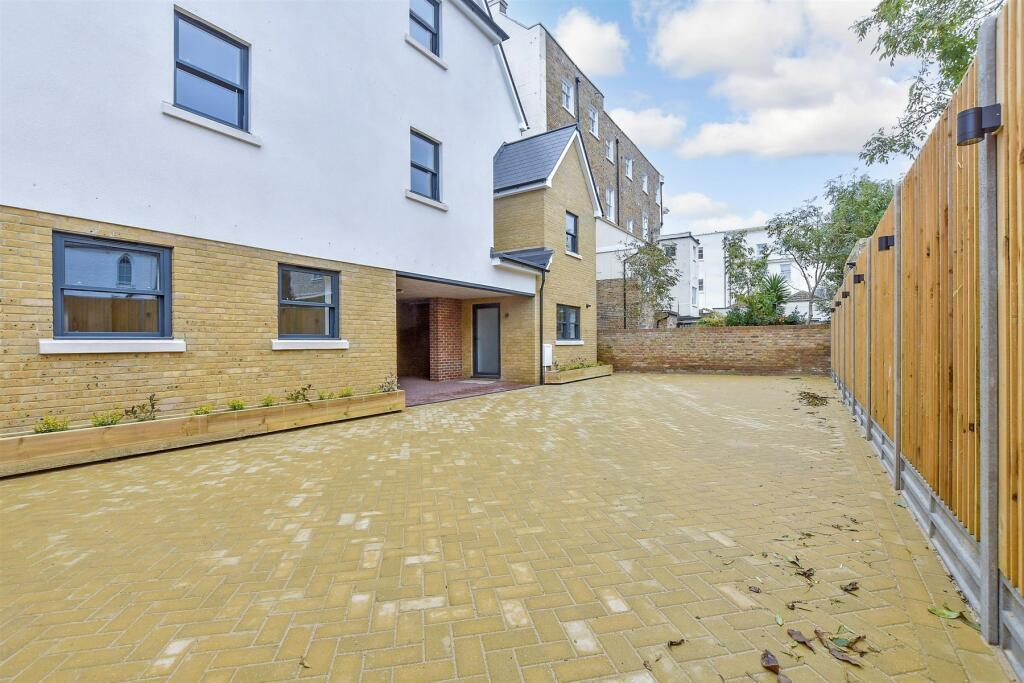 Additional image 8 of Pier View, St. George's Terrace, Herne Bay, Kent