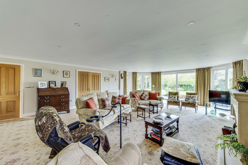 Additional image 12 of Spacious home on the exclusive Blackfirs Lane, Somerford, Congleton