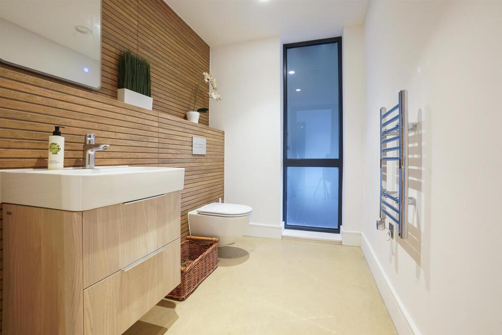 Additional image 11 of Alveston Lane, Alveston, Stratford-Upon-Avon