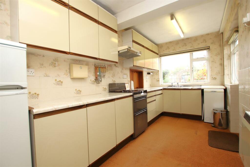 Additional image 8 of Lingfield Avenue, Dartford