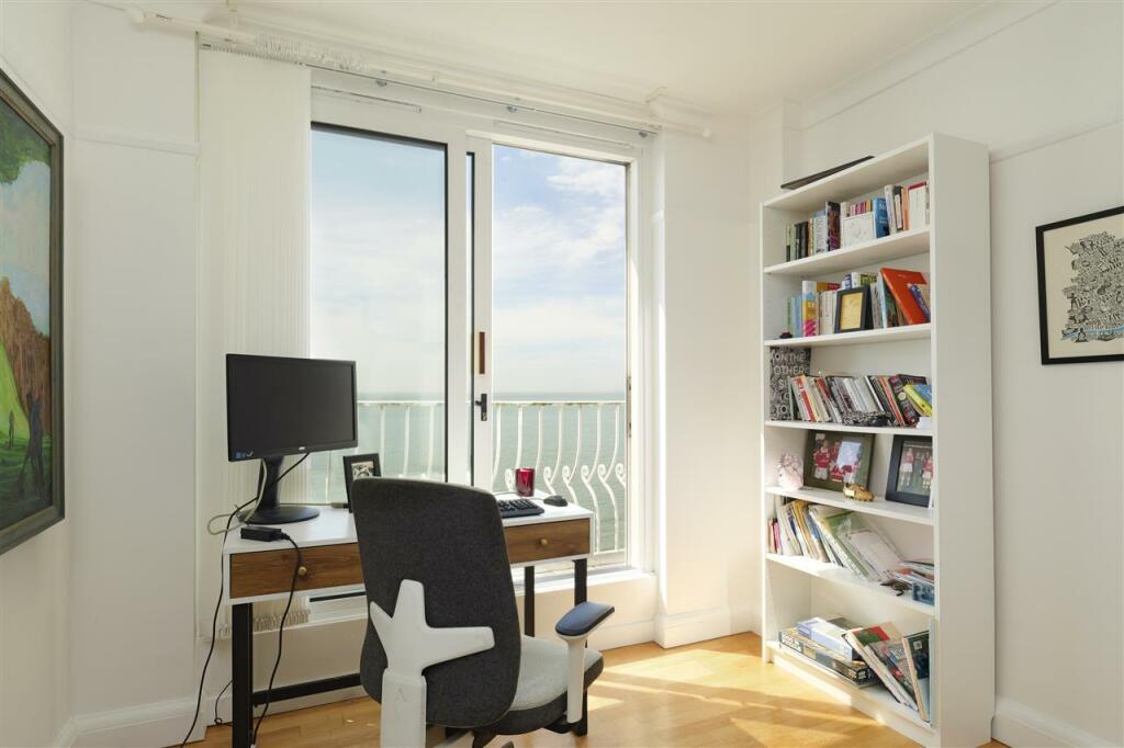 Additional image 29 of The Penthouse, 8 Cliffe House, Folkestone