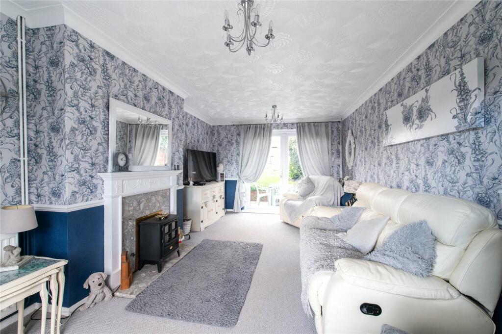 Additional image 30 of Medhurst Crescent, Gravesend, Kent, DA12