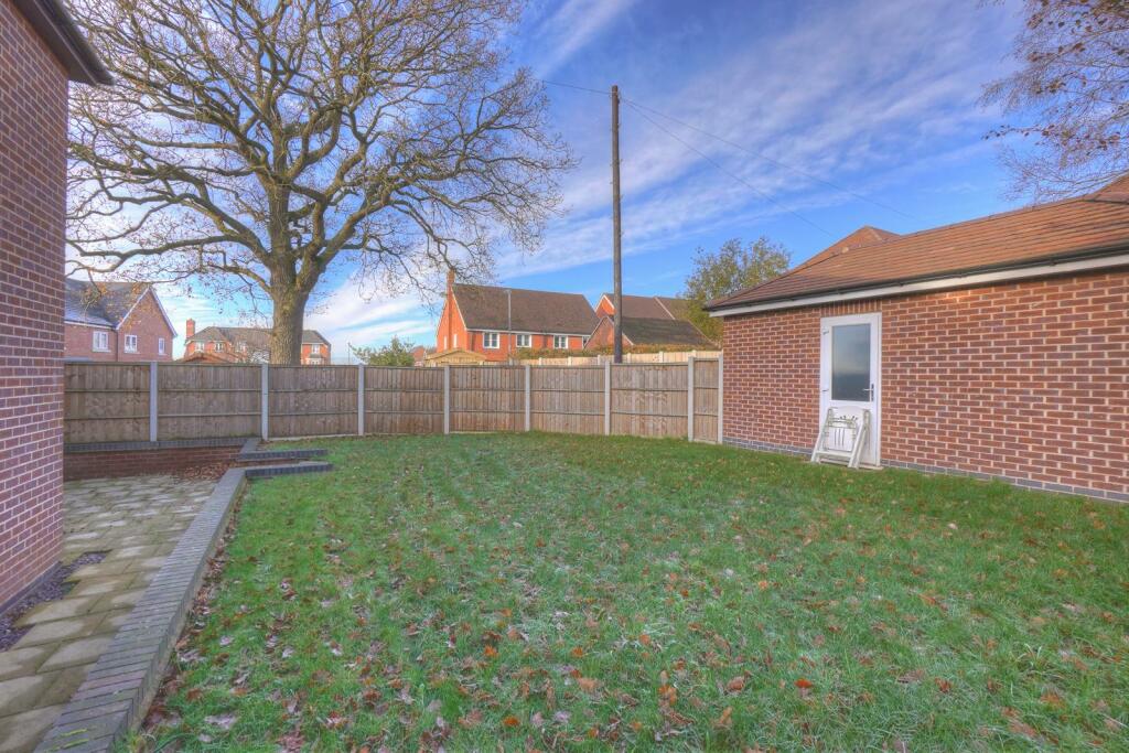 Additional image 22 of Tamworth Road, Wood End, Atherstone