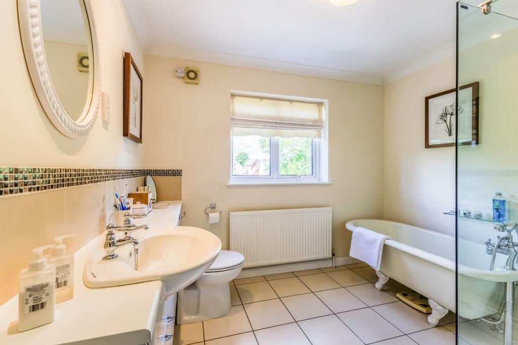 Additional image 17 of Cotswold Close, Tredington, Warwickshire