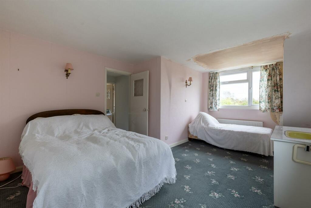 Additional image 16 of Robinia, Copthorne Drive, Audlem