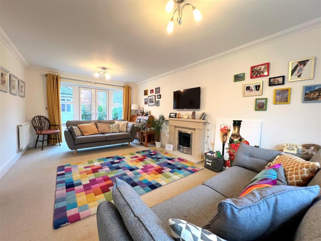 Additional image 39 of Camel Close, Warwick