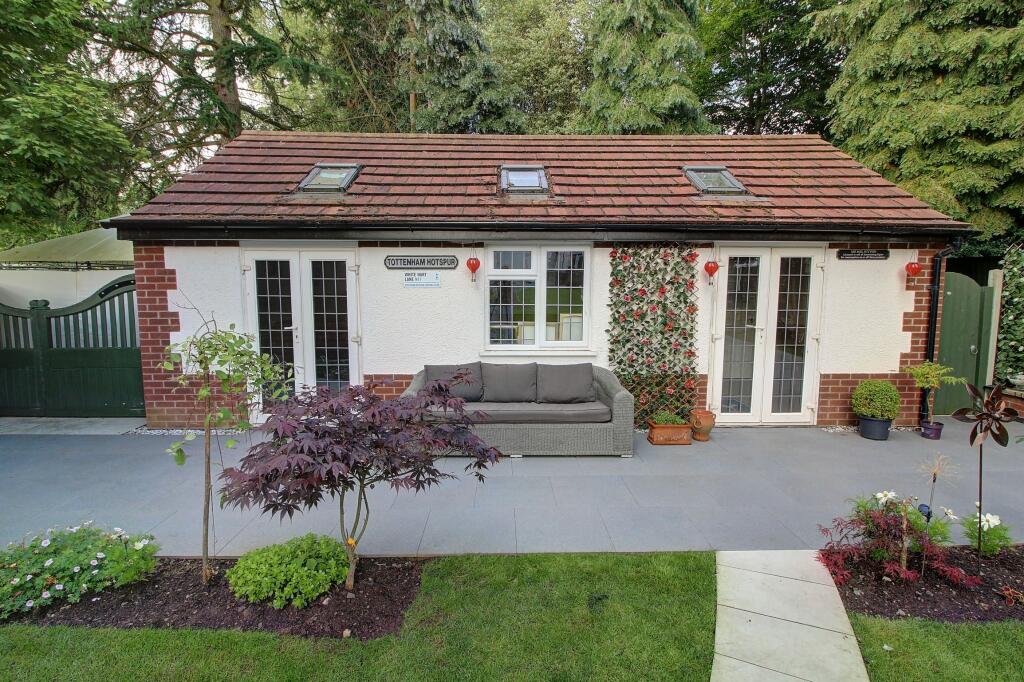 Additional image 41 of Manor Park Road, Nuneaton, CV11