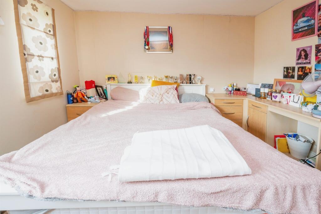 Additional image 15 of Wordsworth Avenue, Stratford-Upon-Avon