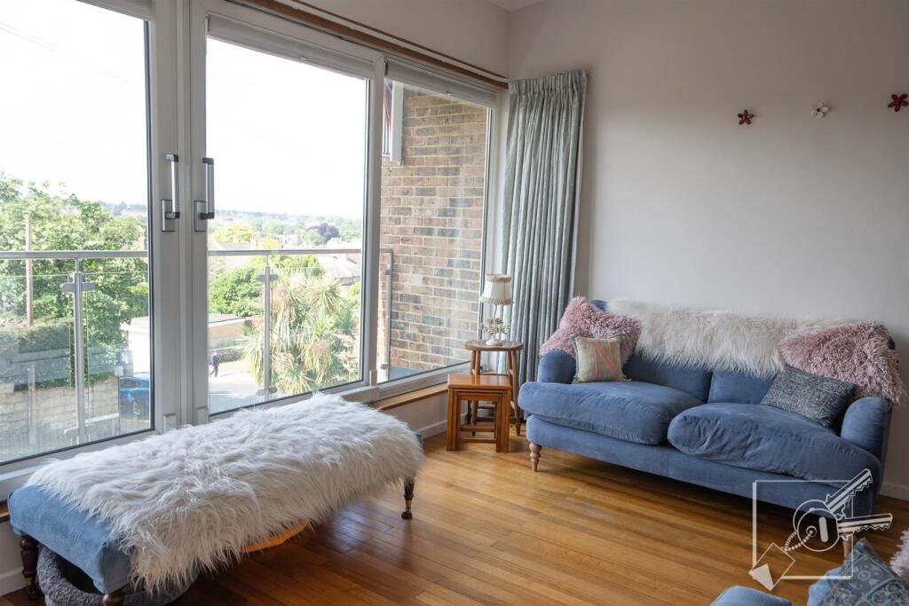 Additional image 6 of Leith Park Road, Gravesend