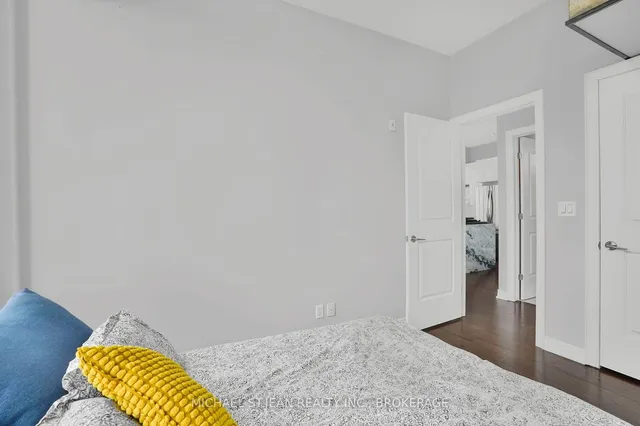 Additional image 31 of 50 Murray St Unit 401