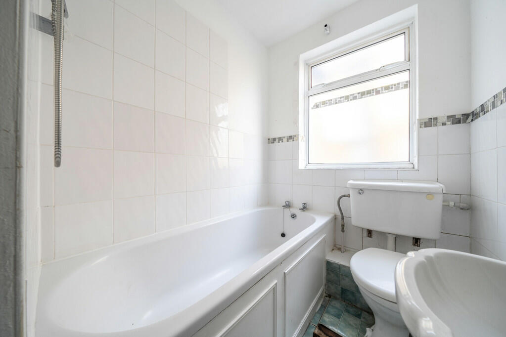 Additional image 12 of Essex Road, Dartford, Kent