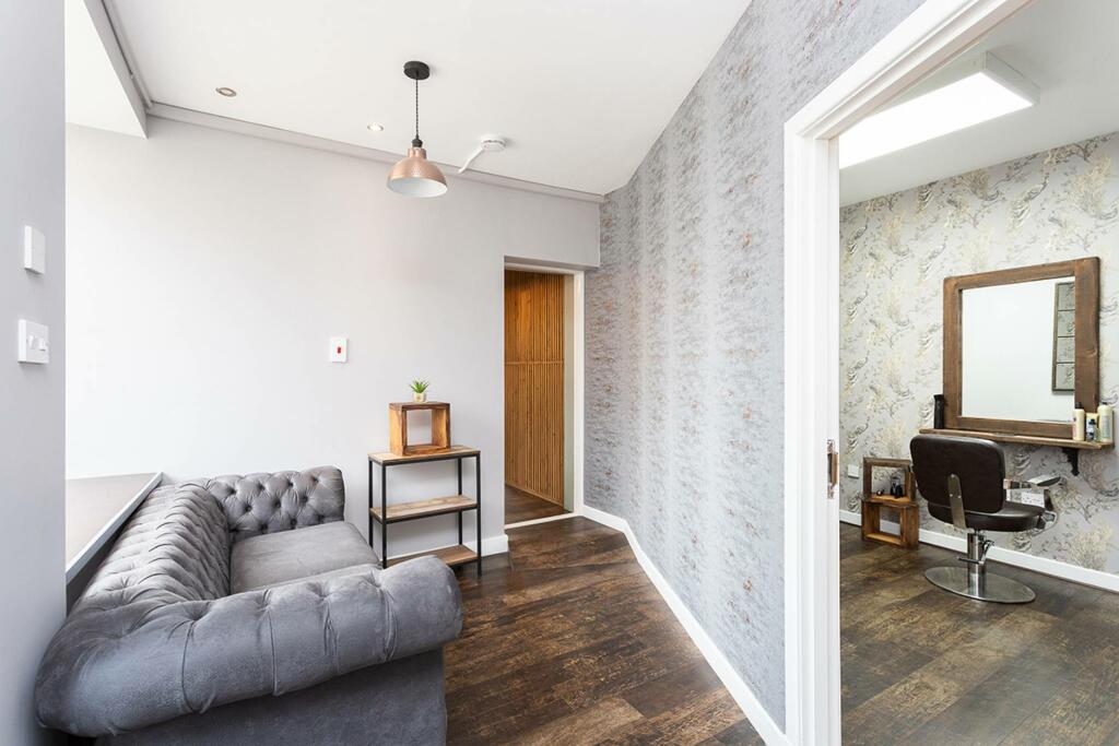 Additional image 18 of 21/23 Reform Street, Kirriemuir, DD8 4BS