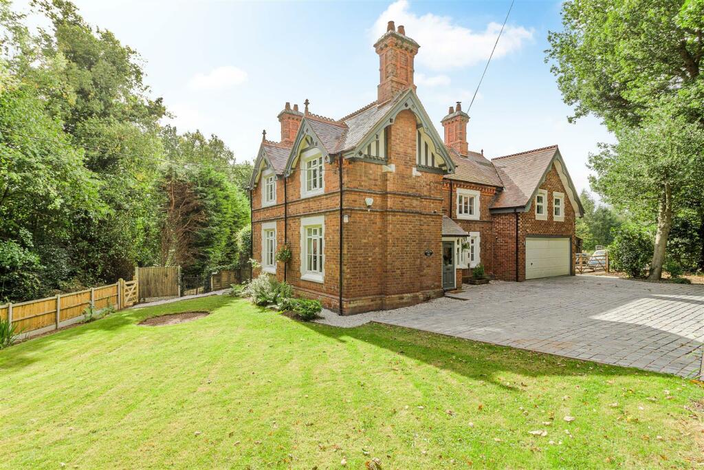 Additional image 34 of Monks Park Lane, Mancetter, CV9